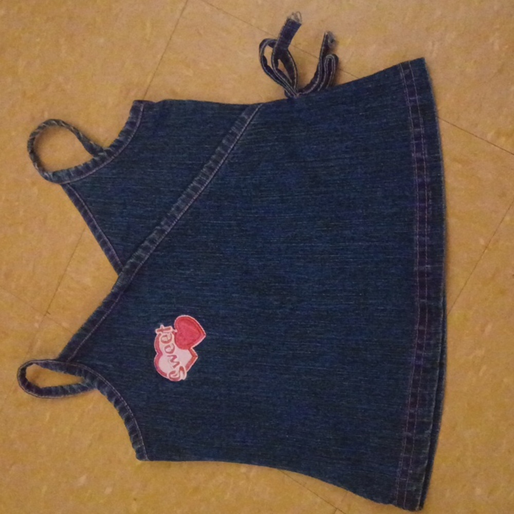 Child sleeveless shirt